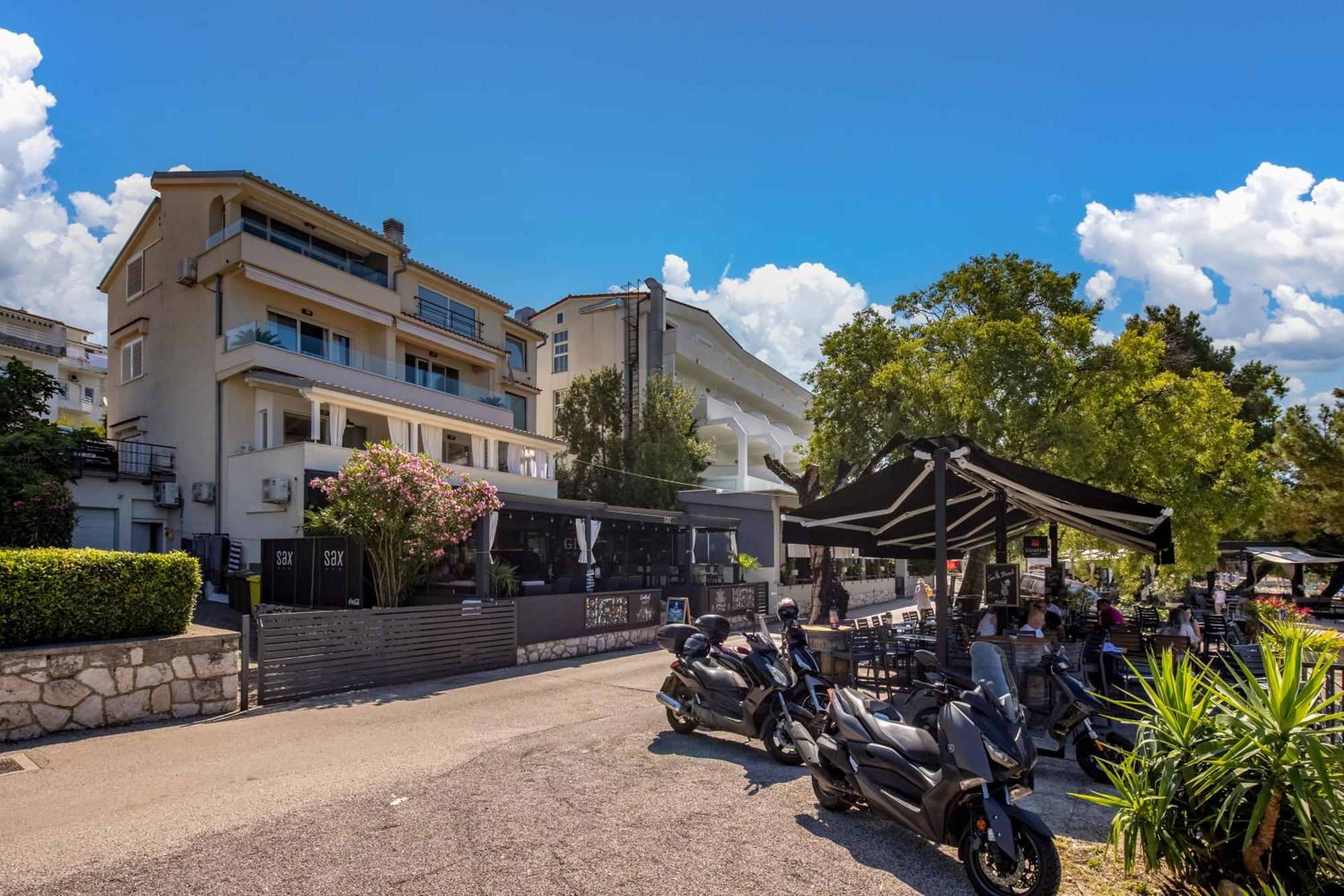 Apartments Sax Crikvenica Eksteriør bilde