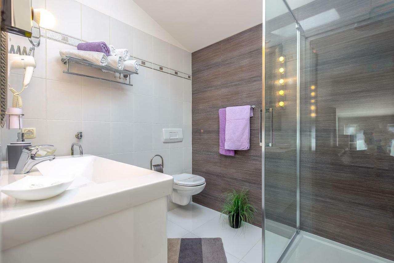 Apartments Sax Crikvenica Eksteriør bilde